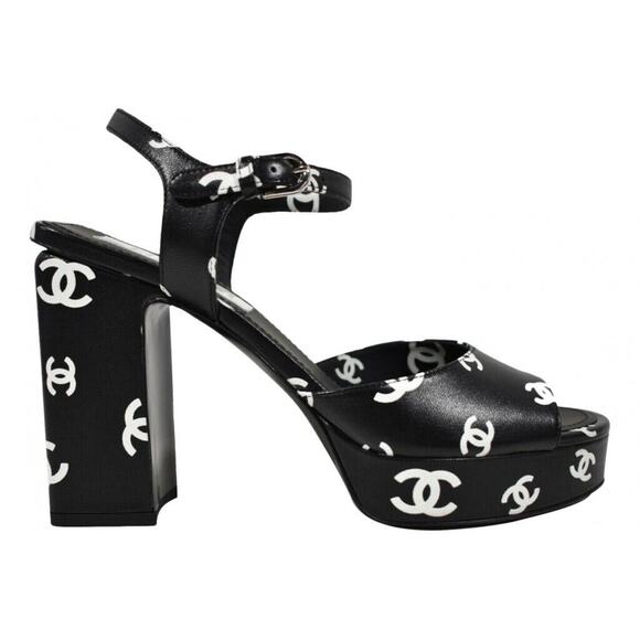 Chanel 22S Black White Lambskin CC Logo Platform Strap Block Heel Sandal 42 - Picture 1 of 12